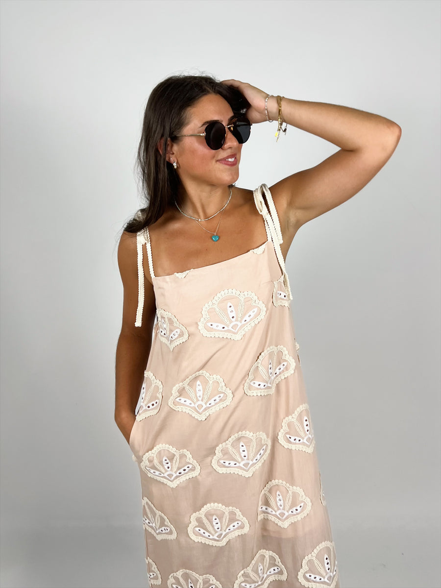 Seashell Club Maxi