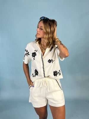 Subtle Look Embroidery Set