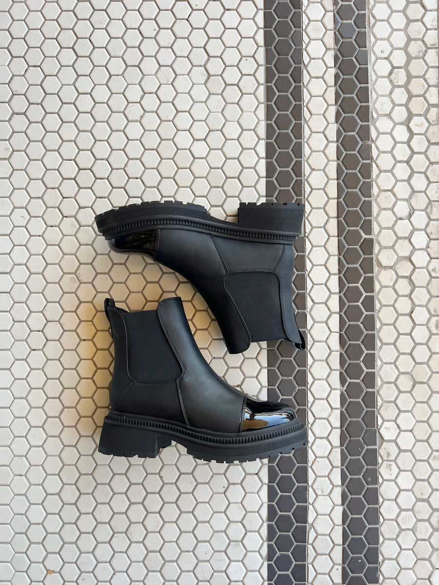 Zeina Monochrome Boot