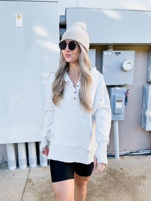 Dove Henley Pullover