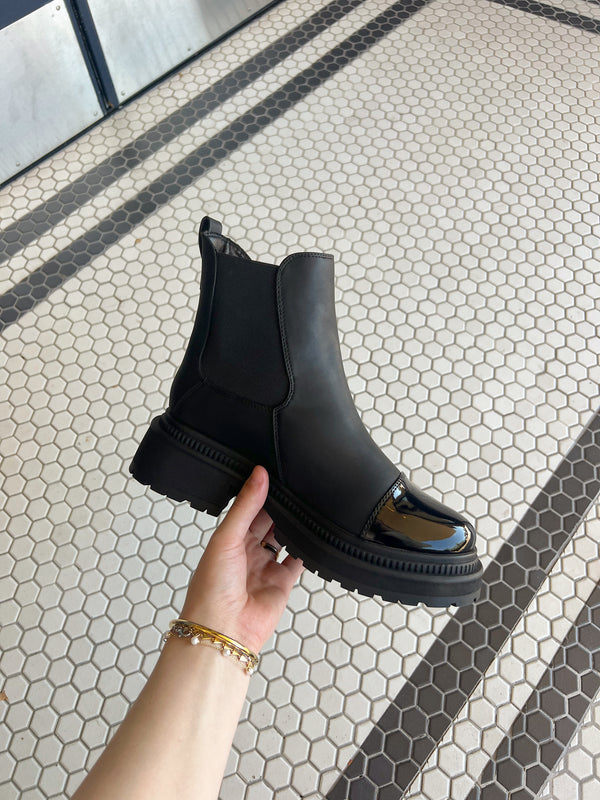 Zeina Monochrome Boot