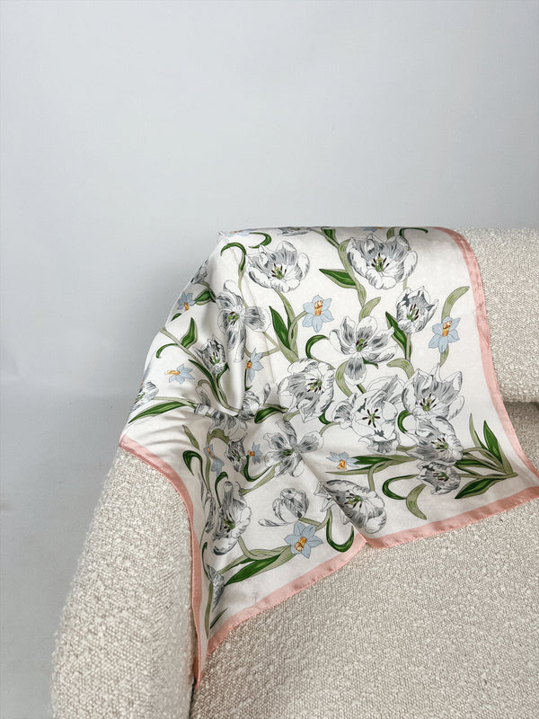 Spring Tulip Scarf