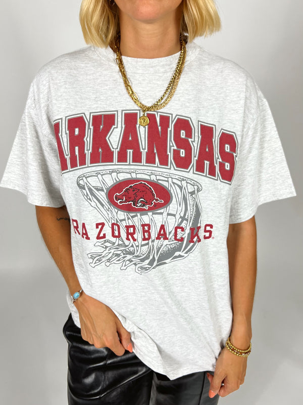 Red Oak Vintage 90s Razorback Basketball Tee