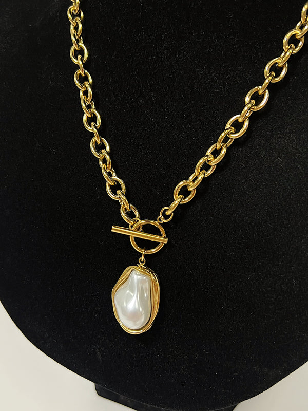 Pearl Drop Necklace