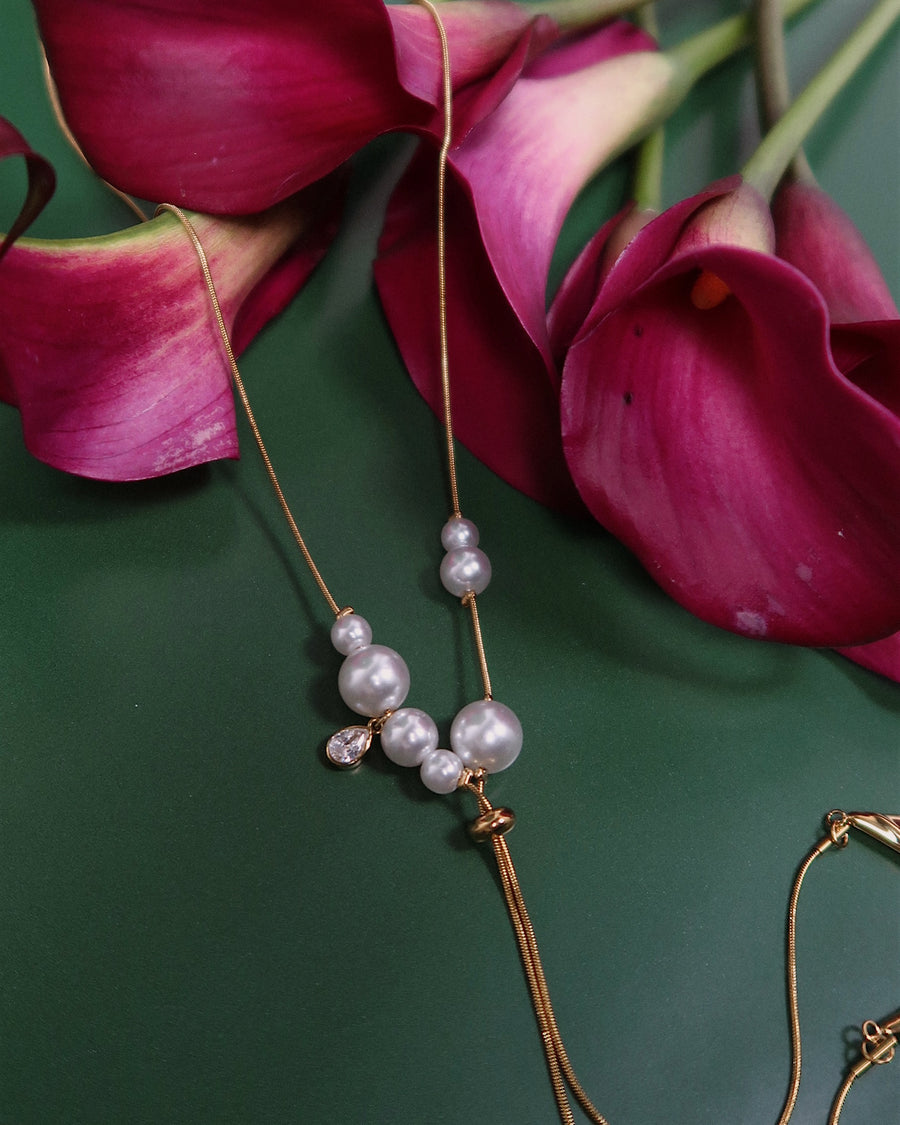 Benny Bolo Pearl Necklace