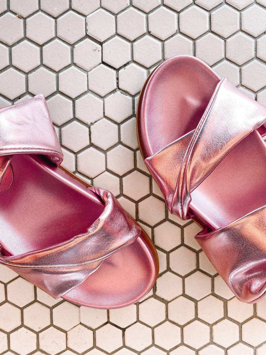 Cayena Pink Slides